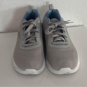 (Skechers ) woman’s running shoes 9